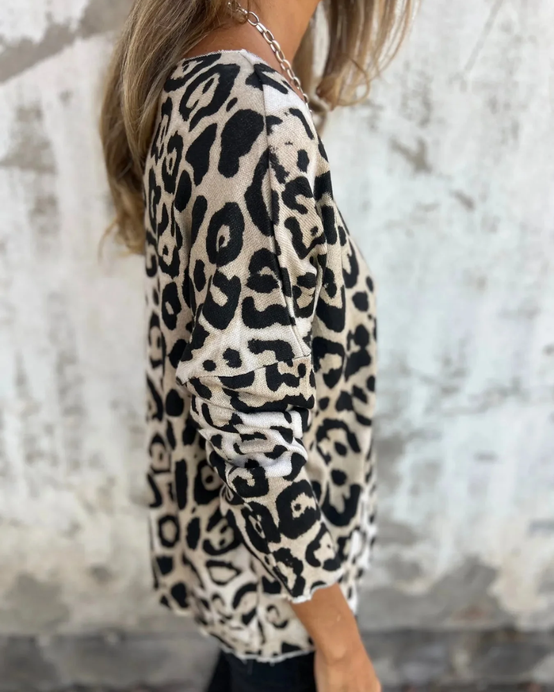 HANNAH – CHIC LEOPARD PRINT TOP