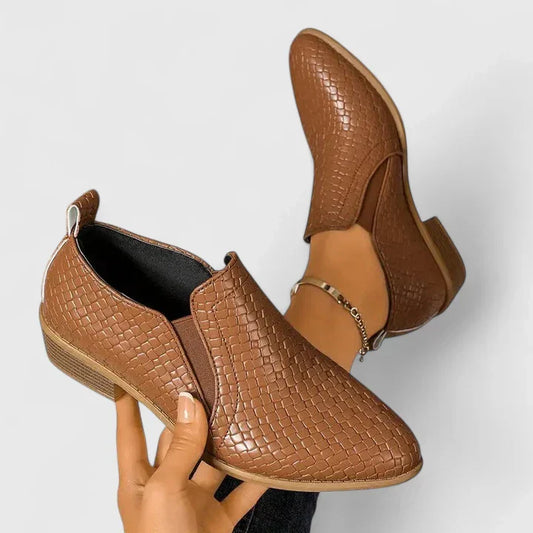 ABBY – CHIC WOVEN ANKLE BOOTIE